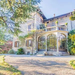 https://villa-guzzi.it-lombardy.com